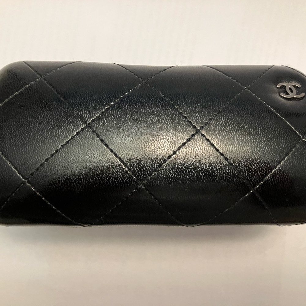 CHANEL Black Quilted Caviar Leather Sunglass Eyeglass Case Made in Italy - Picture 5 of 15